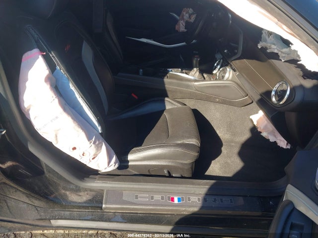 2021 CHEVROLET CAMARO 1G1FG1R74M0141437 Photo 4