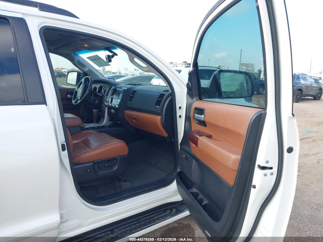 2012 TOYOTA SEQUOIA 5TDDW5G16CS059602 Photo 4