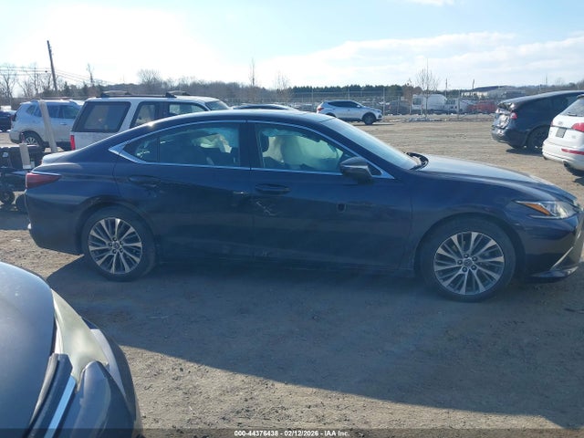2019 Lexus Es 350 მანქანა იყიდება აუქციონზე, vin: 58ABZ1B16KU042909, აუქციონის ნომერი: 44376438