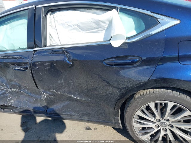 2019 Lexus Es 350 მანქანა იყიდება აუქციონზე, vin: 58ABZ1B16KU042909, აუქციონის ნომერი: 44376438