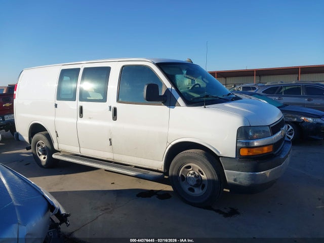 1GCWGAFP5N1155080 Chevrolet Express Cargo Rwd 2500 Regular Wheelbase Wt