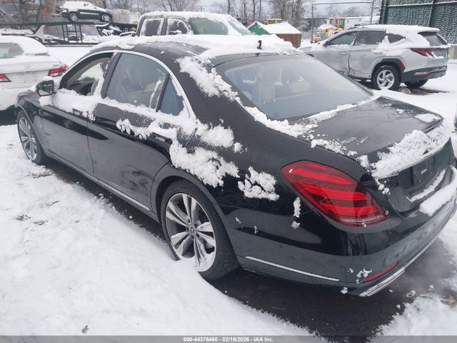 2020 MERCEDES-BENZ S 560 W1KUG8GB6LA555963 Photo 2