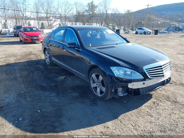 2010 MERCEDES-BENZ S 550 WDDNG8GB8AA317162