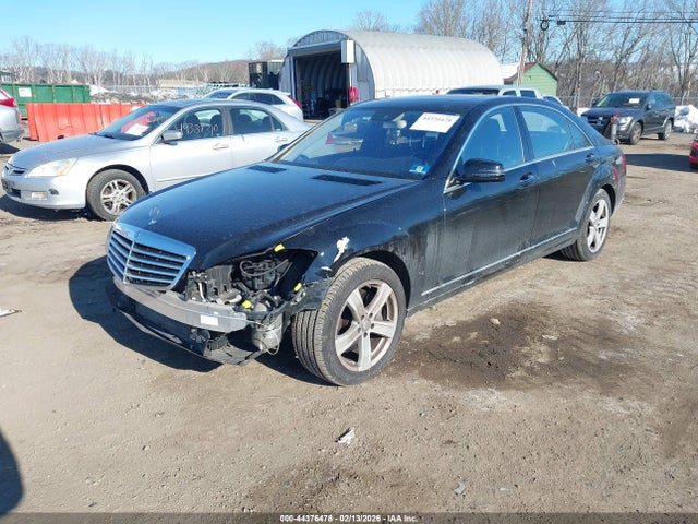 2010 MERCEDES-BENZ S 550 WDDNG8GB8AA317162 Photo 1