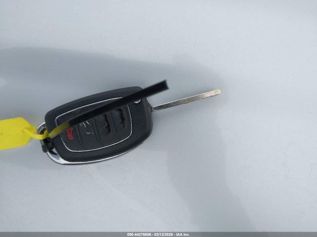 KM8SMDHF9GU144481 Hyundai Santa Fe Se
