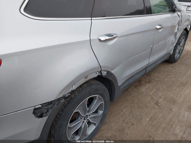 KM8SMDHF9GU144481 Hyundai Santa Fe Se