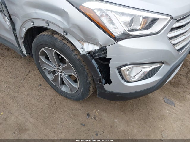KM8SMDHF9GU144481 Hyundai Santa Fe Se