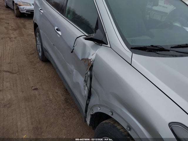 KM8SMDHF9GU144481 Hyundai Santa Fe Se
