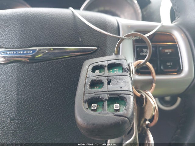 2C3CCAAG3EH166445 Chrysler 300