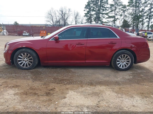 2C3CCAAG3EH166445 Chrysler 300