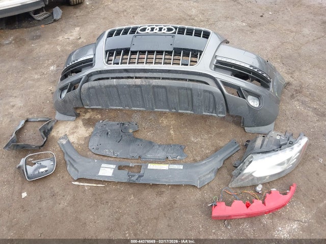 44376569 :رقم المزاد ، WA1LGAFE1ED005235 vin ، 2014 Audi Q7 3.0t Premium مزاد بيع