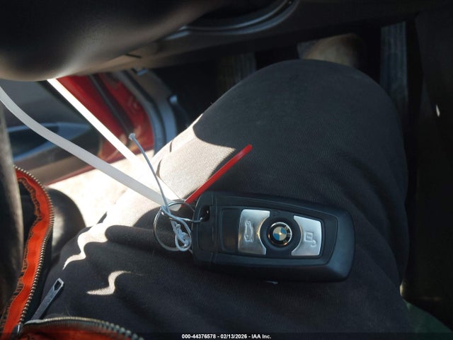 2015 Bmw 328i Xdrive მანქანა იყიდება აუქციონზე, vin: WBA3B5G55FNS17476, აუქციონის ნომერი: 44376578