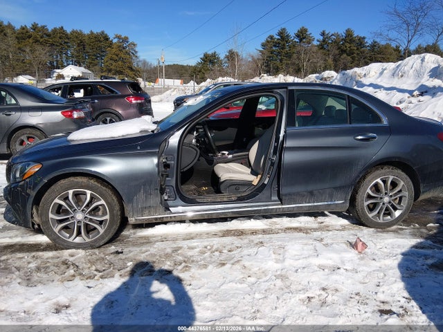 55SWF4KB7GU143519 Mercedes-Benz C 300 4matic