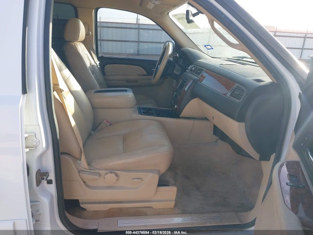 2008 CHEVROLET TAHOE HYBRID 1GNFC135X8R219206 Photo 4