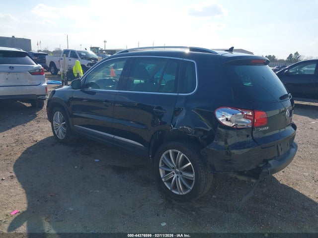 WVGAV7AXXGW563523 Volkswagen TIGUAN SE