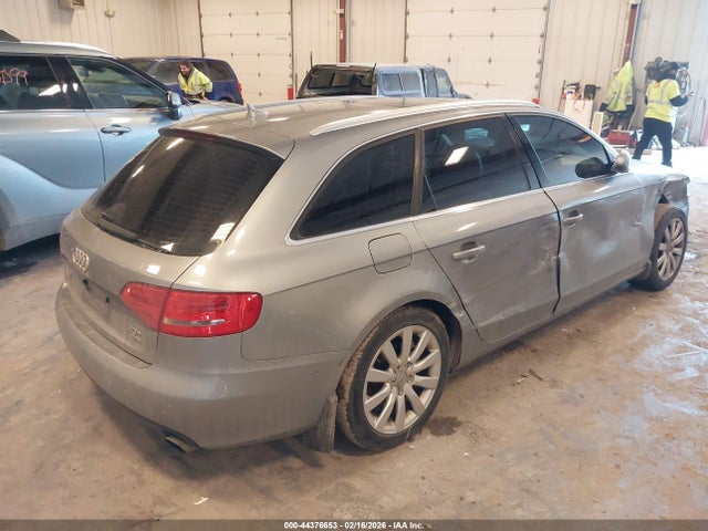 2010 AUDI A4 WAUWFAFL5AA009608 Photo 3