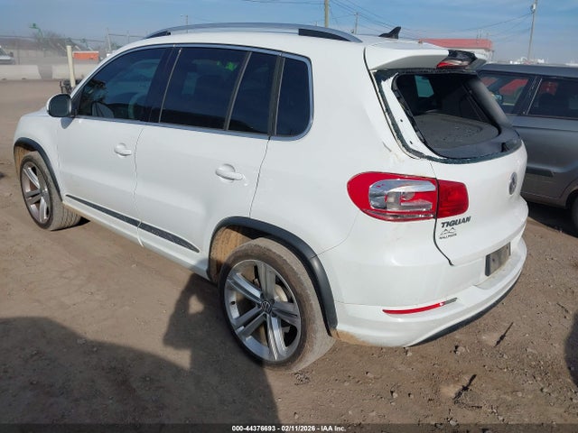 2016 VOLKSWAGEN TIGUAN WVGAV7AX0GW036106 Photo 2