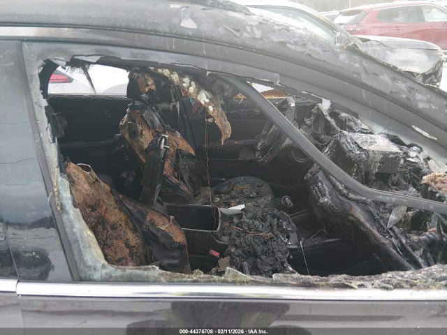 5XYPHDA57HG314811 KIA Sorento 3.3l Ex