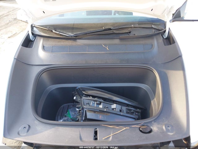 Продажа на аукционе авто 2026 Tesla Model Y Premium Rear-wheel Drive/standard Rear-wheel Drive, vin: 7SAYGDED4TF431810, номер лота: 44376737