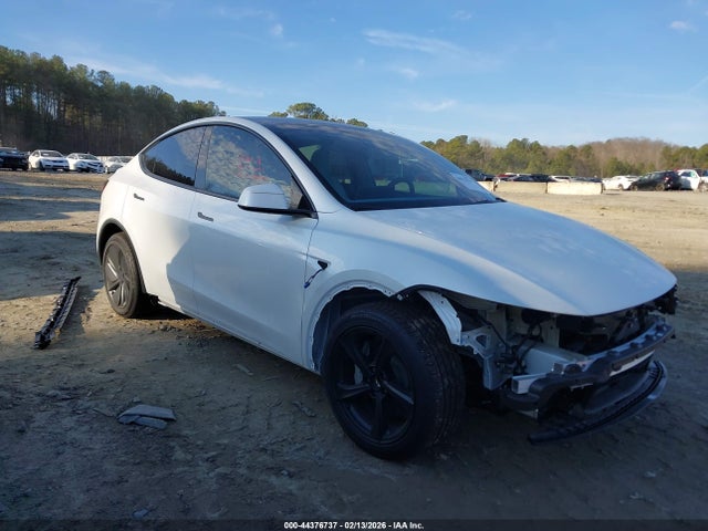 Продажа на аукционе авто 2026 Tesla Model Y Premium Rear-wheel Drive/standard Rear-wheel Drive, vin: 7SAYGDED4TF431810, номер лота: 44376737