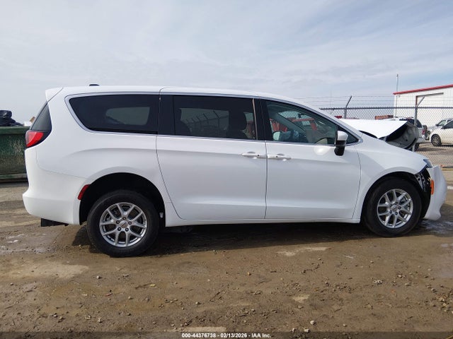 Продажа на аукционе авто 2022 Chrysler Voyager Lx, vin: 2C4RC1CG6NR208555, номер лота: 44376738
