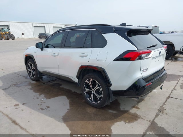 2024 TOYOTA RAV4 PRIME JTMFB3FV1RD230158 Photo 2