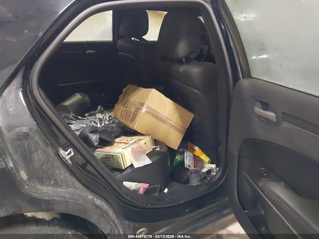 44376775 :رقم المزاد ، 2C3CCABG2KH628665 vin ، 2019 Chrysler 300 300s مزاد بيع