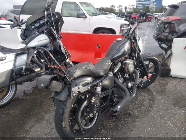 2019 HARLEY-DAVIDSON XL883 1HD4LE23XKC427070 Photo 3