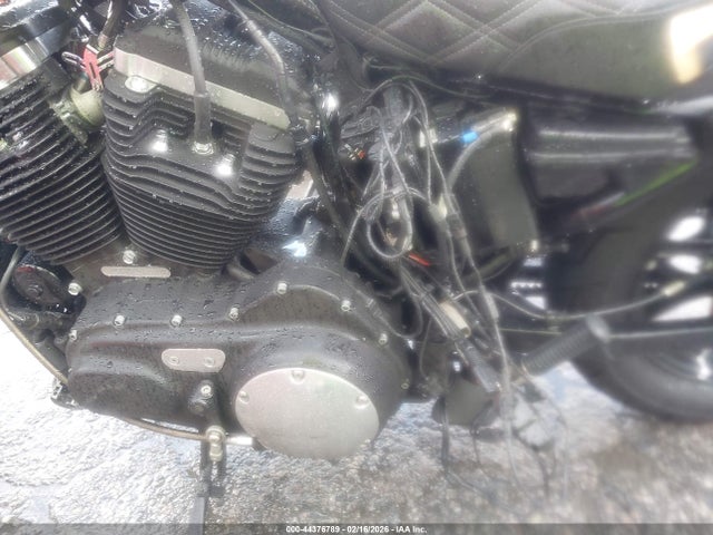 2019 HARLEY-DAVIDSON XL883 1HD4LE23XKC427070 Photo 8