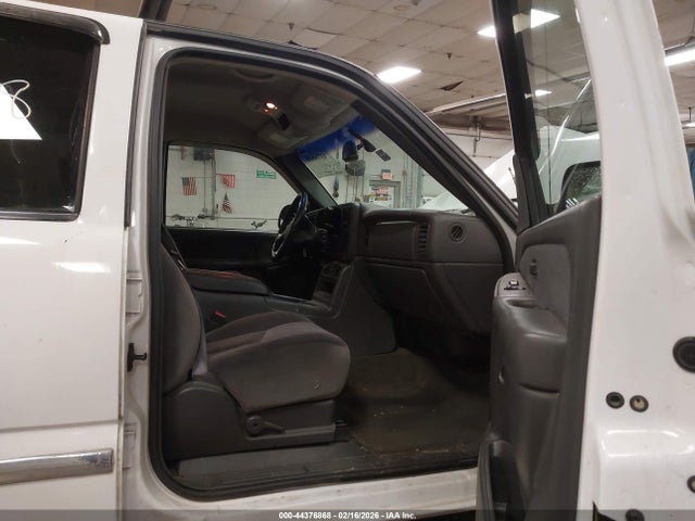 Продажа на аукционе авто 2003 Gmc Sierra 2500hd Sle, vin: 1GTHK23U73F145481, номер лота: 44376868