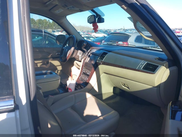 2014 CADILLAC ESCALADE ESV 1GYS3JEF1ER241548 Photo 4