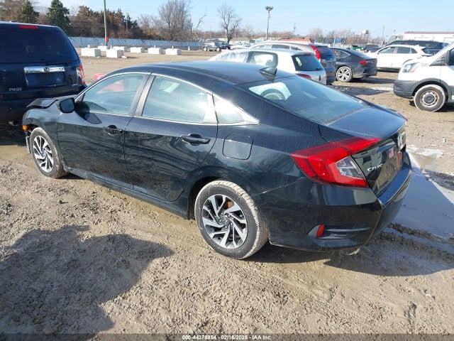 44376954 :رقم المزاد ، 19XFC2F73HE043798 vin ، 2017 Honda Civic Ex مزاد بيع