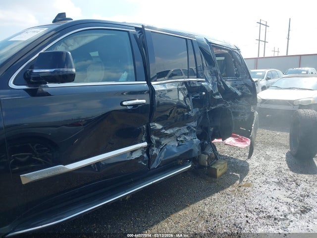 44377014 :رقم المزاد ، 1GYS4BKJ5JR401209 vin ، 2018 Cadillac Escalade Luxury مزاد بيع