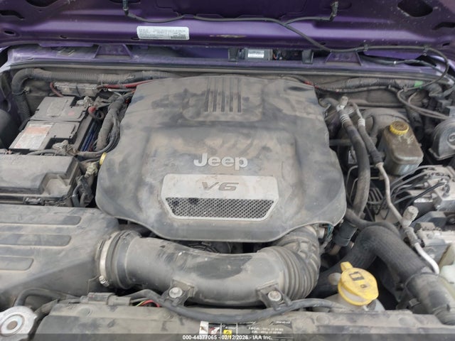 1C4BJWDG6JL869699 Jeep Wrangler Jk Unlimited Sport 4x4