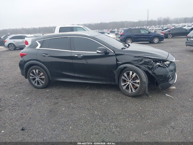 44377074 :رقم المزاد ، SJKCH5CR9HA028279 vin ، 2017 Infiniti Qx30 Premium مزاد بيع