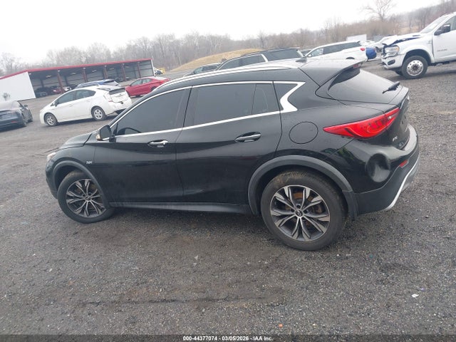 44377074 :رقم المزاد ، SJKCH5CR9HA028279 vin ، 2017 Infiniti Qx30 Premium مزاد بيع