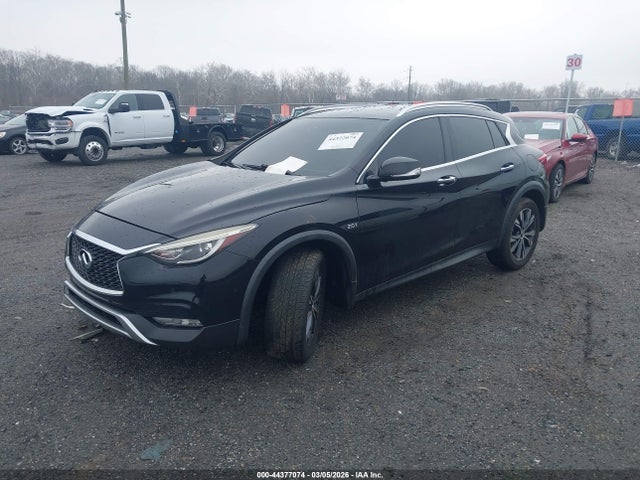 44377074 :رقم المزاد ، SJKCH5CR9HA028279 vin ، 2017 Infiniti Qx30 Premium مزاد بيع