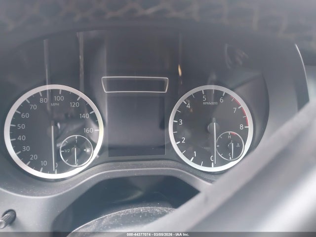 44377074 :رقم المزاد ، SJKCH5CR9HA028279 vin ، 2017 Infiniti Qx30 Premium مزاد بيع