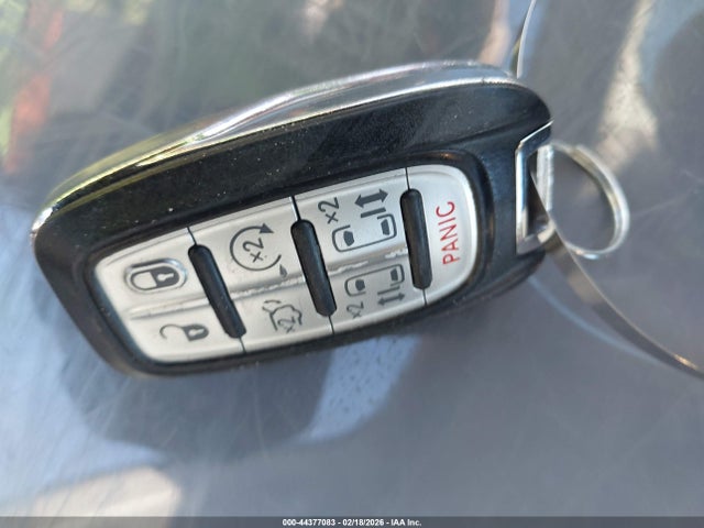 2018 CHRYSLER PACIFICA 2C4RC1FG2JR293352 Photo 10