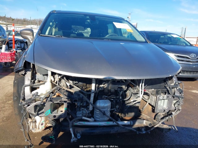 44377083 :رقم المزاد ، 2C4RC1FG2JR293352 vin ، 2018 Chrysler Pacifica Touring Plus مزاد بيع
