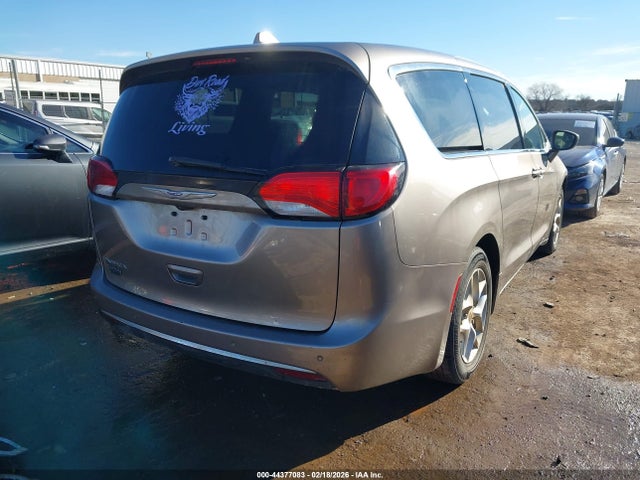 2018 CHRYSLER PACIFICA 2C4RC1FG2JR293352 Photo 3