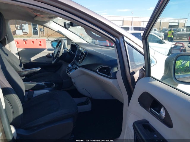 2018 CHRYSLER PACIFICA 2C4RC1FG2JR293352 Photo 4