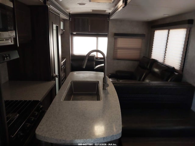 58TBH0BR1J3TL3221 Open Range Travel Trlr