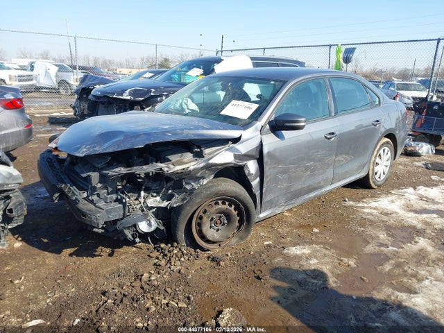 Продажа на аукционе авто 2013 Volkswagen Passat 2.5l S, vin: 1VWAP7A32DC003971, номер лота: 44377106
