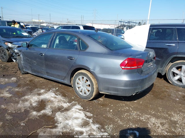 Продажа на аукционе авто 2013 Volkswagen Passat 2.5l S, vin: 1VWAP7A32DC003971, номер лота: 44377106