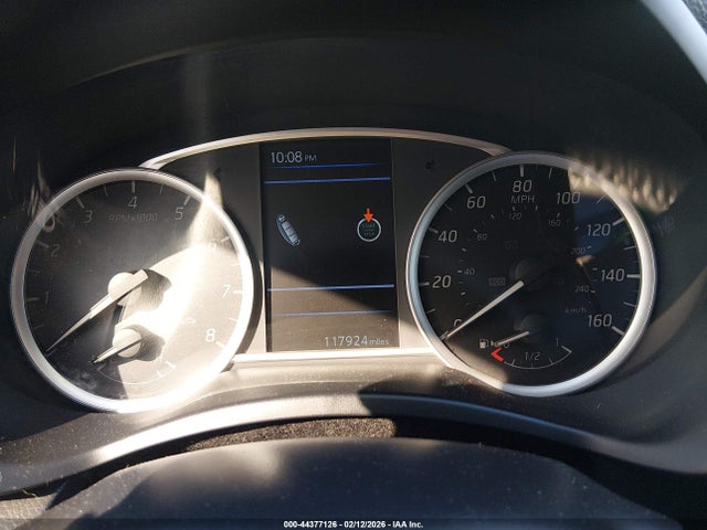 3N1AB7AP3KY323036 Nissan SENTRA SV