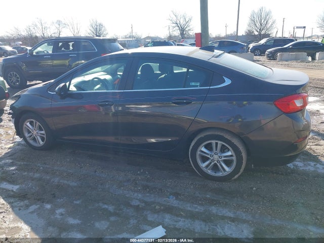 1G1BE5SM9H7246189 Chevrolet Cruze Lt Auto