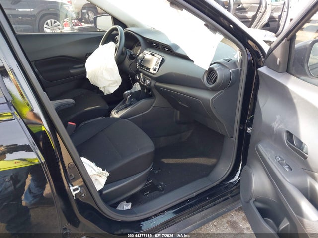 2025 NISSAN KICKS PLAY 3N1CP5BV1SL480928 Photo 4