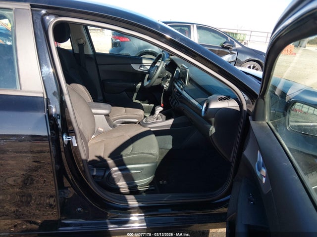 2024 Kia Forte Lxs მანქანა იყიდება აუქციონზე, vin: 3KPF24AD4RE714683, აუქციონის ნომერი: 44377175