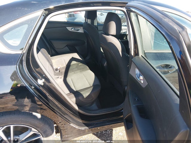 2024 Kia Forte Lxs მანქანა იყიდება აუქციონზე, vin: 3KPF24AD4RE714683, აუქციონის ნომერი: 44377175